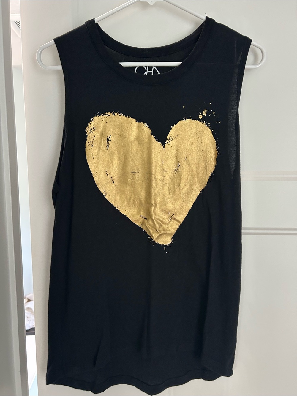 Chaser Evereve tee with good heart foil- size Meduim